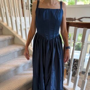 Jessica McClintock size 4 blue sateen long dress with crinoline skirt lining.